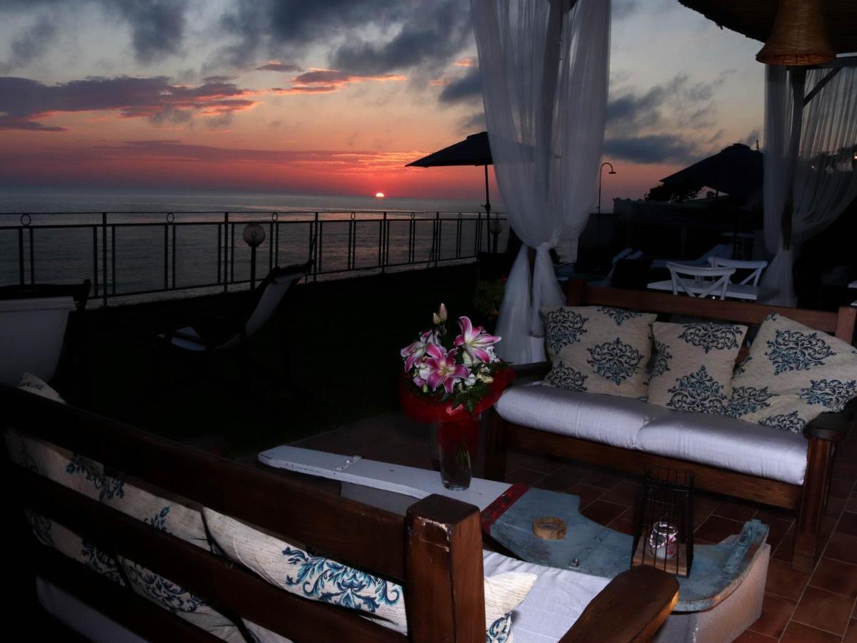 Sunset House Panzió Anzio Kültér fotó